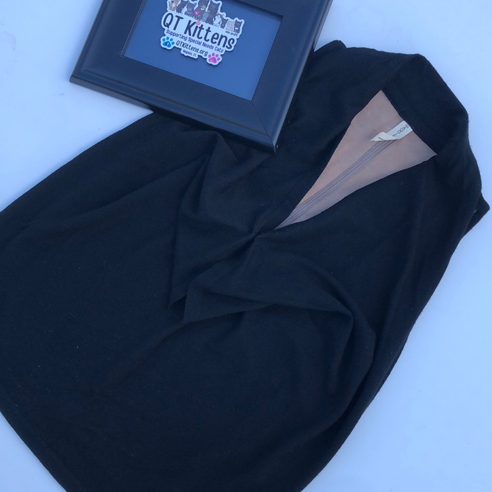 Like NEW Maggie Ward size L Black and Tan Cowl Neck Sleeveless Sweater Top